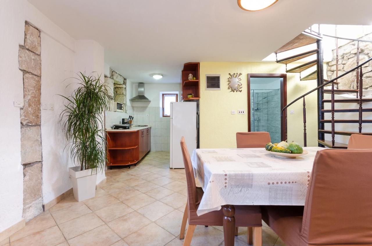 Apartment Josip 플로민 외부 사진